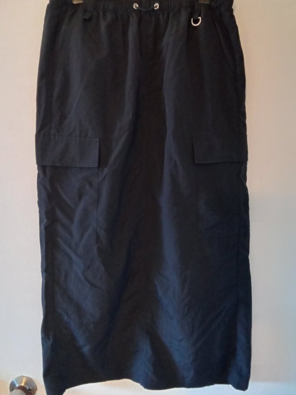 Brand new with tags, black PacSun sports ling skirt, small.